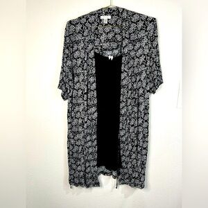 Modern Luxury Carole Hochman Black Floral Sleepwear Set Small Robe & Chemise